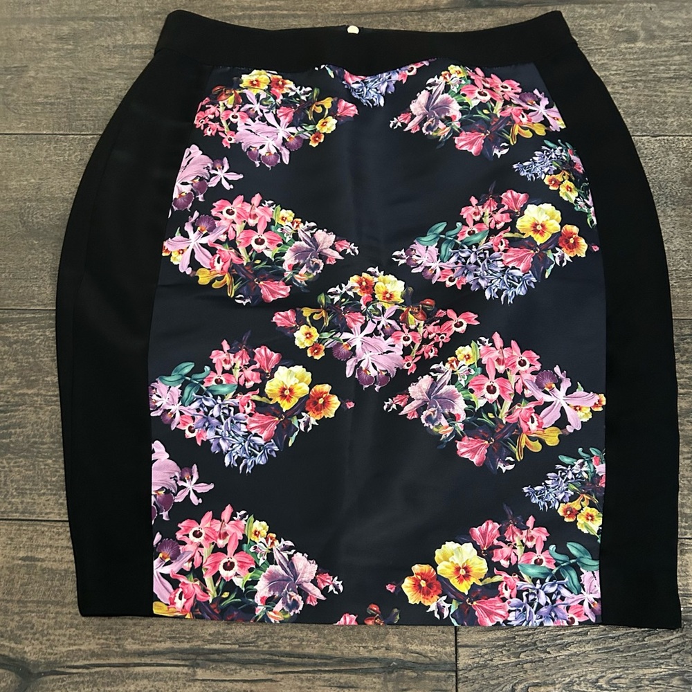 Ted Baker size 4 (10) Floral Print Women's Skirt - Picture 1 of 9